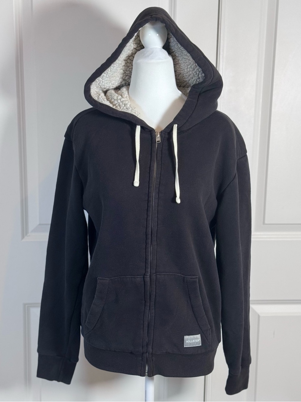 Hollister Sherpa Lined Hoodie XS Black Full Zip Cozy Y2K Fleece Jacket Everyday